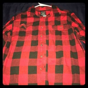 Long sleeve flannel red & black shirt